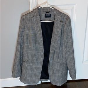 Tahari Blazer size 8